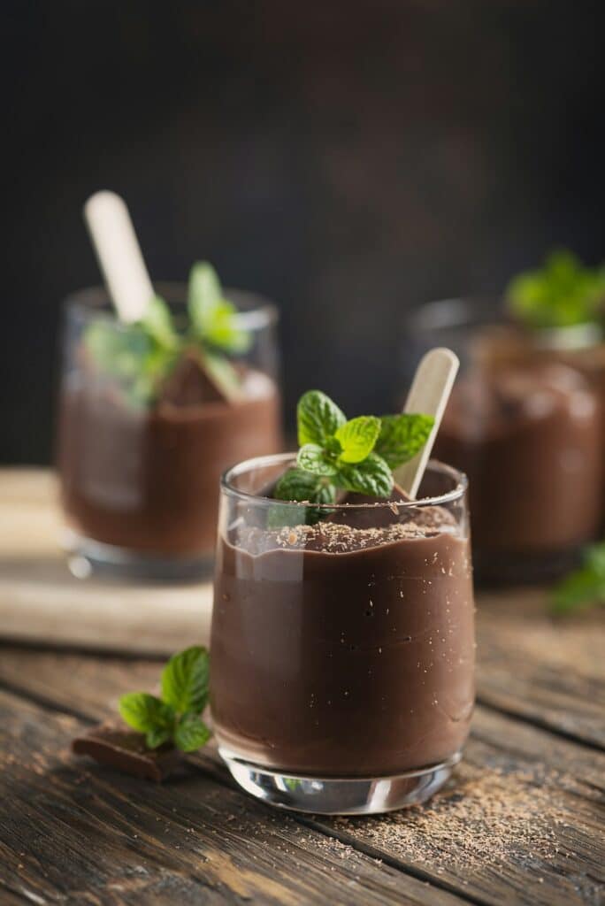 Sweet mousse with chocolate